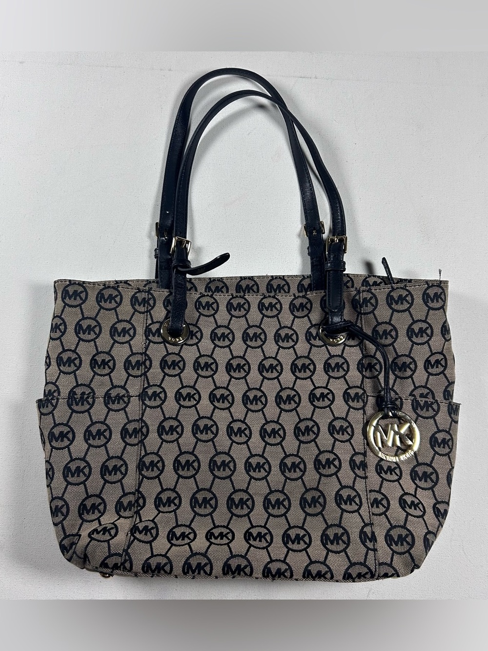 Michael Kors Jet Set East/West Tote Bag in Signature Tan and Black Fabric